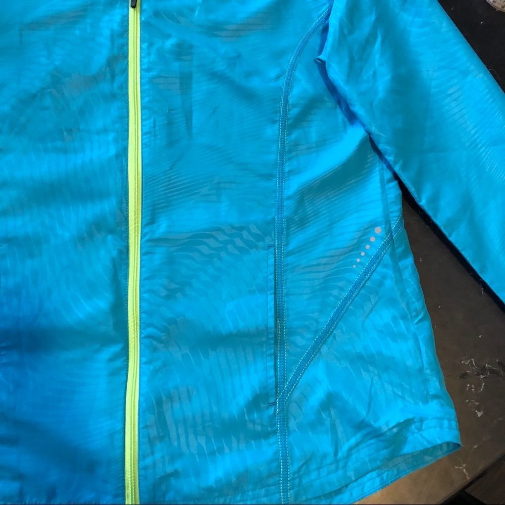 Running jacket - Picture 4 of 9